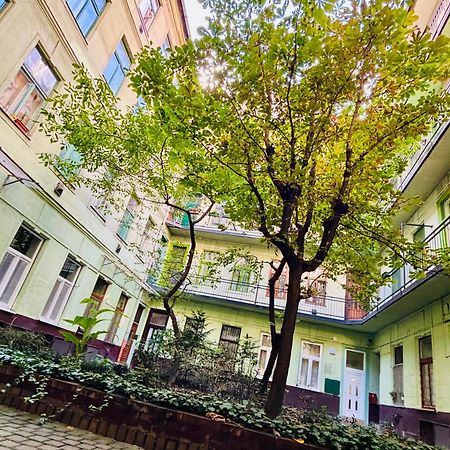 Ava Central Residence Budapest Bagian luar foto