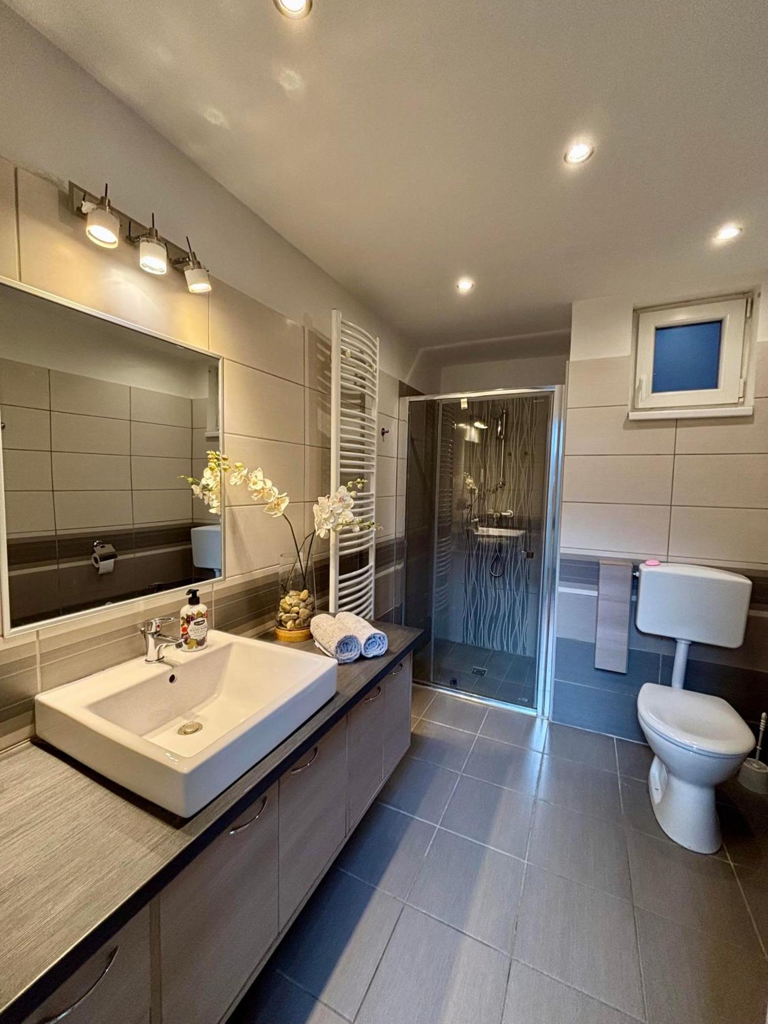Ava Central Residence Budapest Bagian luar foto